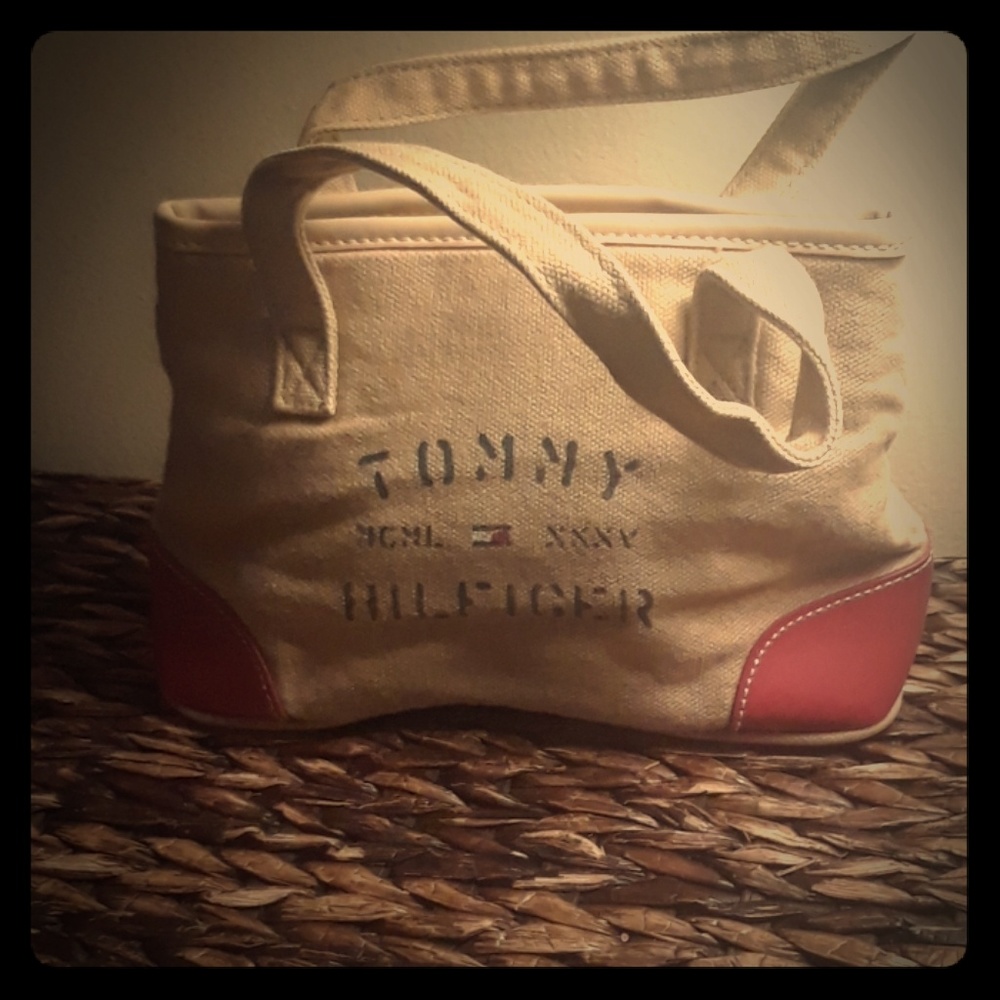 Tommy Hilfiger
